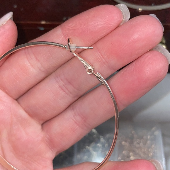 Hoop earrings - Picture 4 of 4